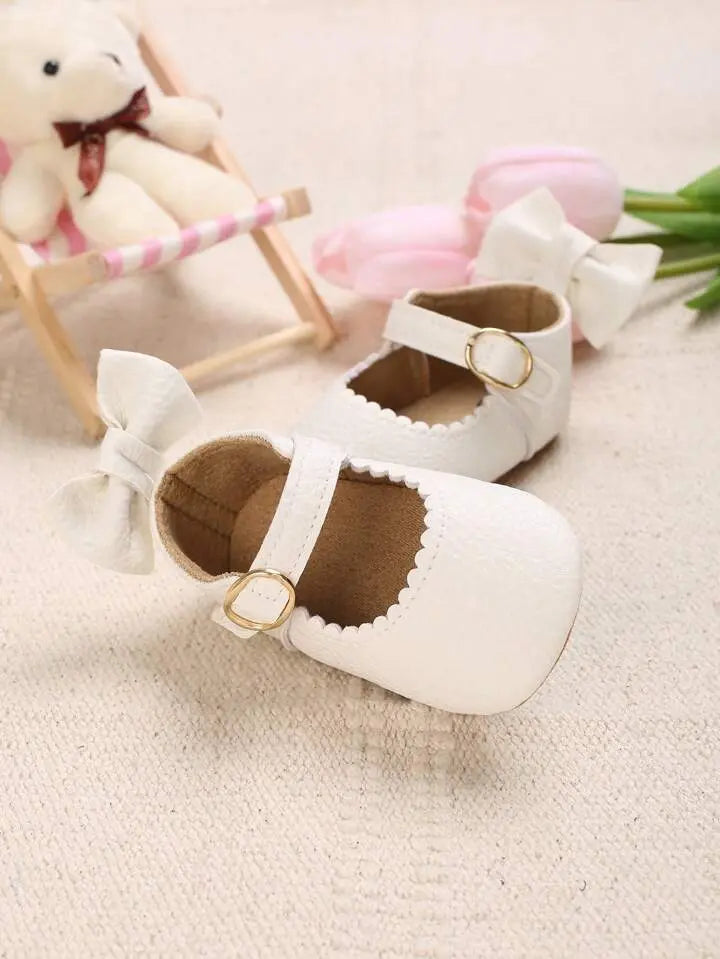 White Back Bow Rubber Sole Prewalking Booties  113 Minnie Joy